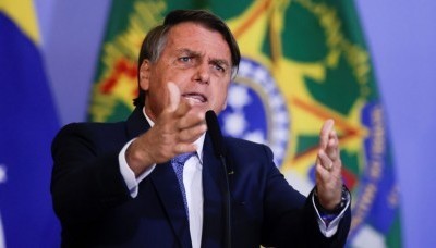 La justicia de Brasil coloca una tobillera electrónica a Bolsonaro ante el riesgo de fuga